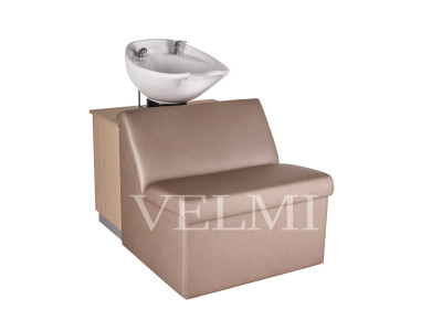 Як правильно поєднувати масаж, пілінг і засоби від випадіння волосся?