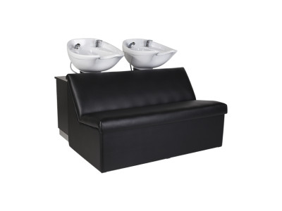 Як правильно поєднувати масаж, пілінг і засоби від випадіння волосся?